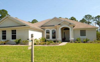 Ask a Roof Inspector About the Roof Before Buying a House